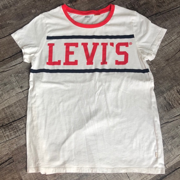 Levi's Tops - Levi’s baseball tee size M Levi's Tops - Levi’s baseball tee size M